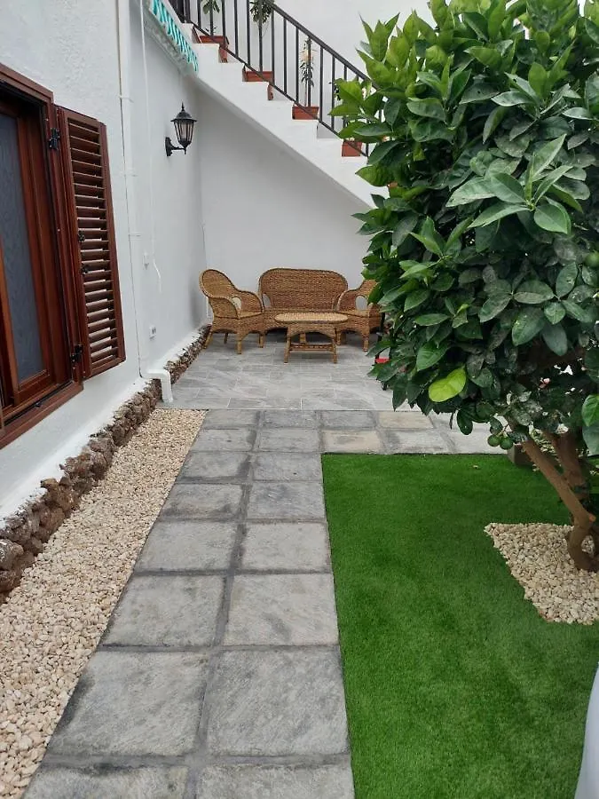 View Garden Apartment In Costa Adeje 0*,